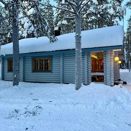 Atmospheric Log By The Tracks * Ylläsjärvi